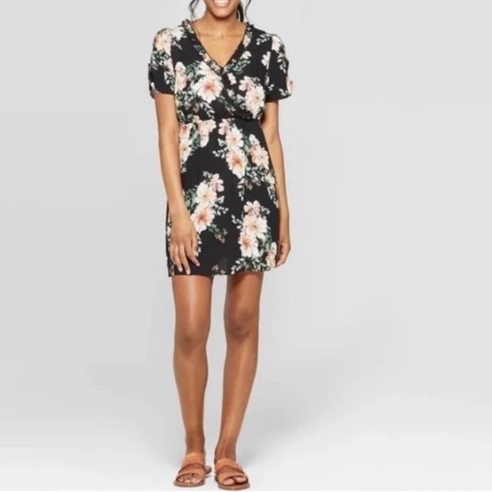 Xhiliration floral mini dress